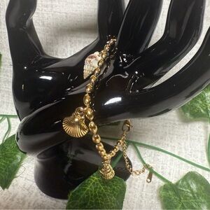 NWT 18k Gold-Plated Beach Dreams Charm Bracelet 🐚